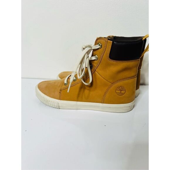 Timberland Women’s Skyla 6 Inch Boots Tan Sz 8 - Picture 1 of 10